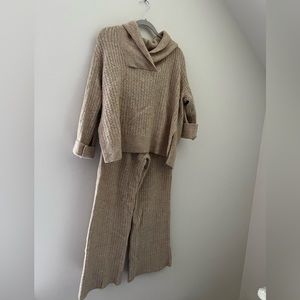 Brand: Zara | Size: Small | Color: Beige